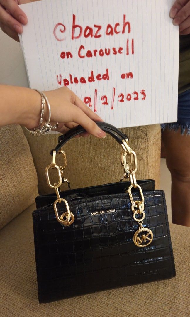 Black Michael Kors Bag (Authentic) (Category: Luxury Bags & Wallets) located in Las Pinas. Submitted by bazach (Listing ID 1390291736, Image 1). Description: ♡Authentic Michael Kors Bag in the style Cynthia, Originally $398, bought from Guam ♡ RFS: Decluttering Bags ♡Shipping Fee shouldered by buyer 📍Las Piñas.