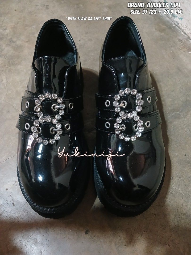 Bubbles Shoe - Jirai Kei (low heel) (Category: Loafers) located in Santo Tomas. Submitted by kina.x (Listing ID 1390263802, Image 1). Description: Bubbles shoes size 37 (best fit 23 ~ 23.5 cm) Heel size: 5cm *with flaw sa left shoe may gasgas* Price: 2,390 Used 2x only.