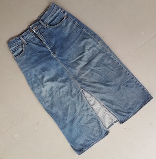 (Category: ) located in . Submitted by warehouseno5 (Listing ID 1390235045, Image 1). Description: .