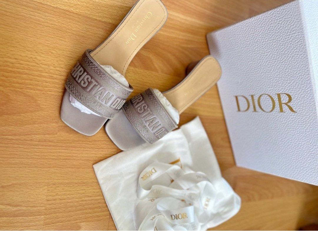 Dior Sandals (Category: Wedges) located in Bacolod City. Submitted by blackwidow28 (Listing ID 1390231643, Image 3). Description: Bought this from a seller here, never worn. Just keeping it feels like a waste so I decided to sell. Size is 37, a bit big on me that’s why I’m letting it go.”.