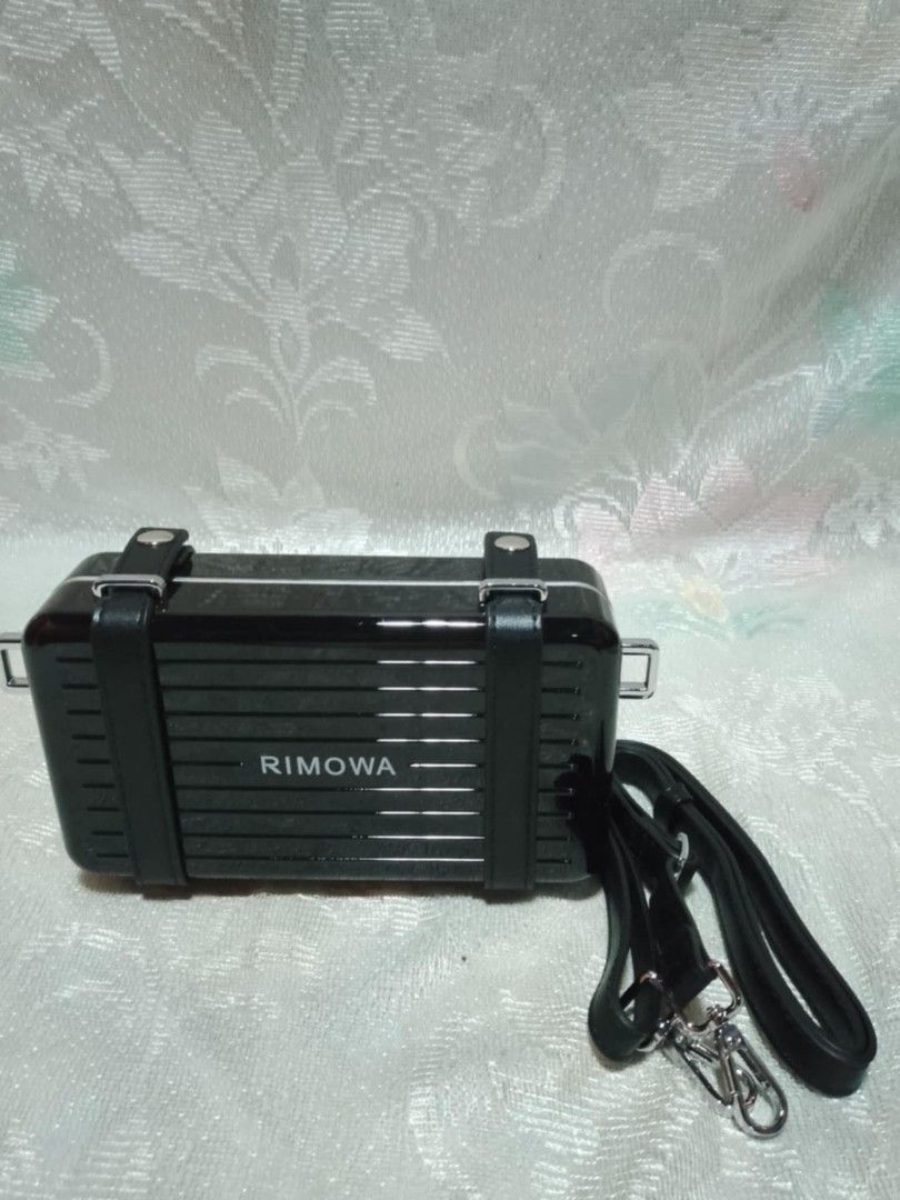 DiorXRimowa Personal Clutch (Category: Luxury Bags & Wallets) located in Tuguegarao City. Submitted by starzeke (Listing ID 1390405740, Image 1). Description: Pakibasa po‼️ ❤️Dear Buyers💚 Hindi ako makareply sa inyo, nakalimit kasi message sa carousel, nababasa ko lang cia. hanapin nio na lang po sa fb parehong pangalan po nakalagay sa profile pics. Pm nio ako dun and your Tawad☺️ -Starzeke Thriftshop and Japan Anikz.