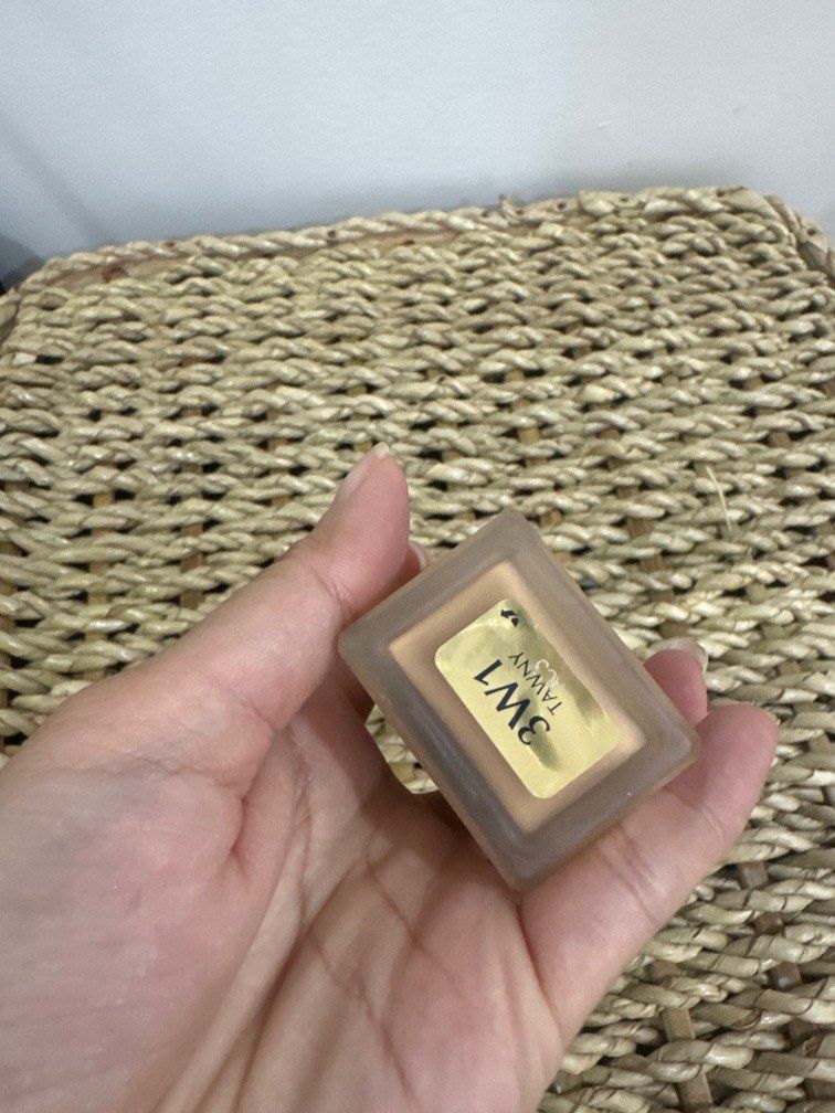 Estee lauder double wear (Category: Makeup) located in Quezon City. Submitted by destashingmycloset (Listing ID 1390248847, Image 2). Description: .