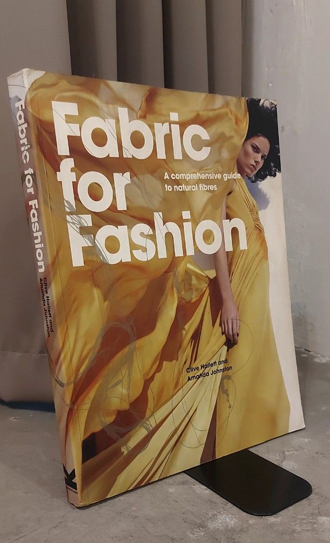 Fabric for Fashion (Category: Storybooks) located in Angono. Submitted by ajogba (Listing ID 1390320692, Image 1). Description: Bought for 1965 pesos. This is a comprehnsive guide about fabrics and natural fibres. A personal favorite. ❤️ RFS: Decluttering /Moving Out Note: Available to purchase until September 15. MOP: GCash.