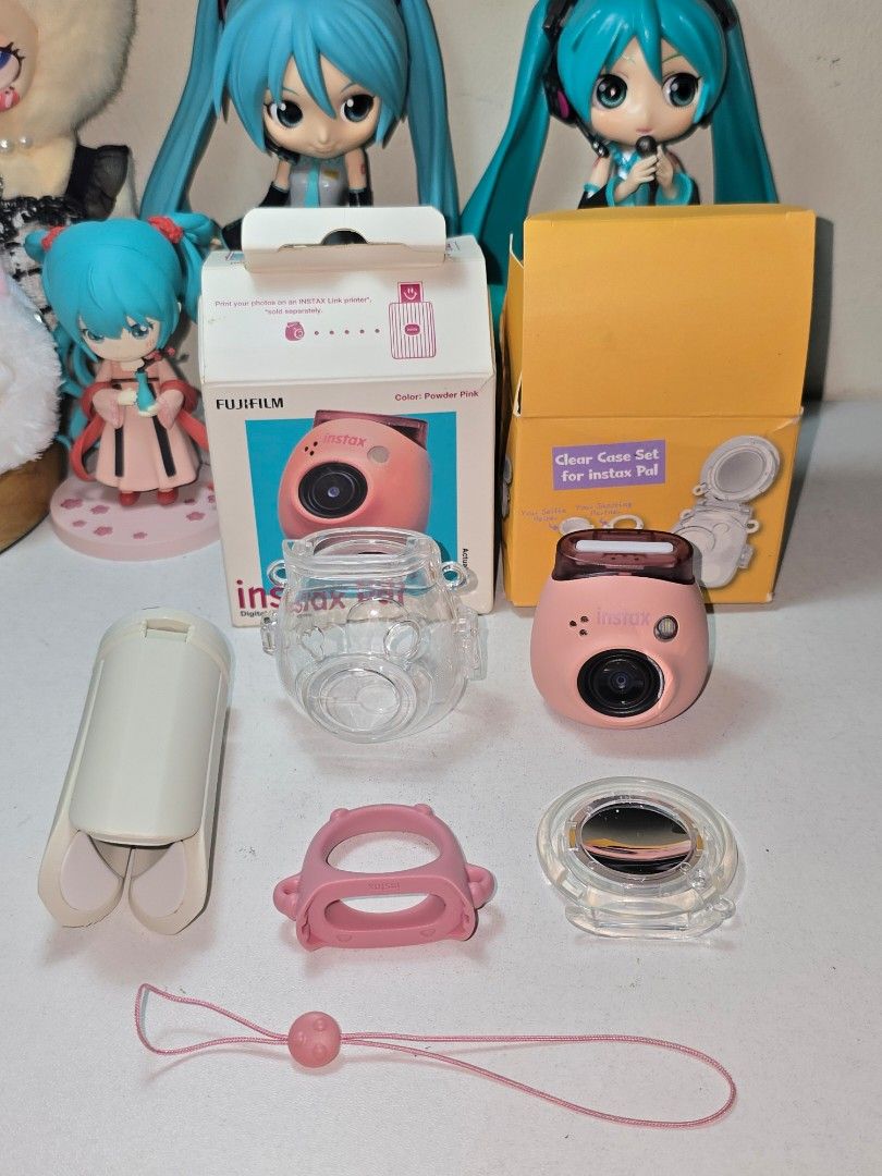 Fujifilm Instax Pal (Category: Cameras) located in Taytay. Submitted by rachelleannb (Listing ID 1390395024, Image 2). Description: ✨️Fujifilm Instax Pal ✨️Never Used ✨️₱5300 ✨️RFS: I also have instax mini evo.
