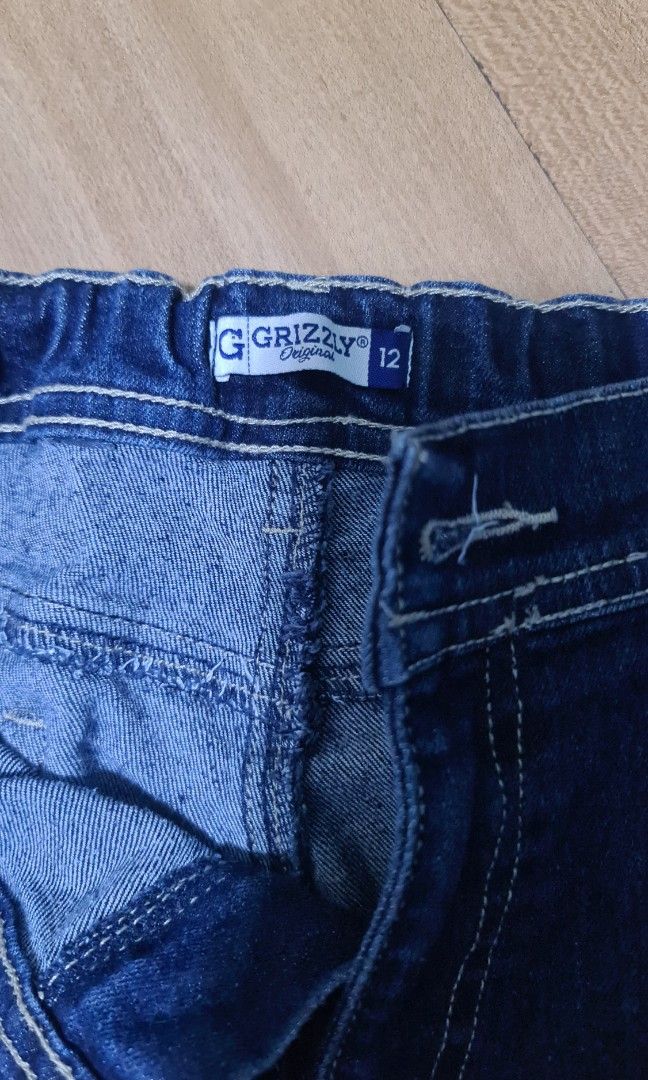 Grizzly jeans pants denim size 12 (Category: Babies & Kids Fashion) located in Quezon City. Submitted by camrose77 (Listing ID 1390282482, Image 3). Description: like new, as in super new size 12 on tag 33 inches length adjustable waist semi-loose fit shipping via J&T.