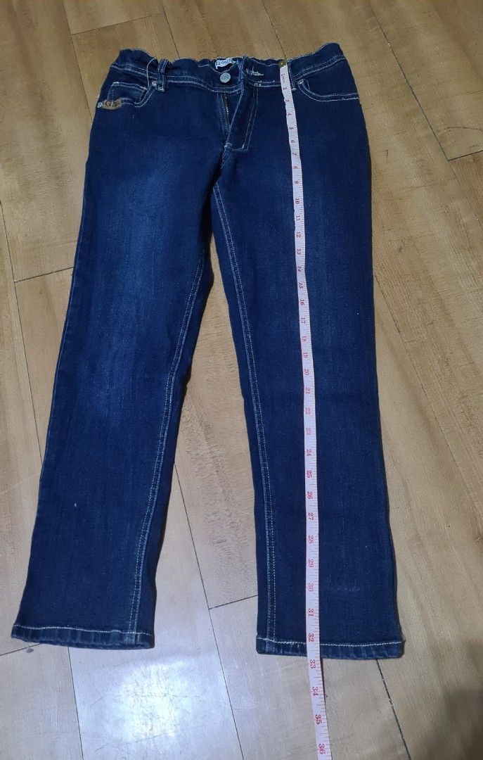 Grizzly jeans pants denim size 12 (Category: Babies & Kids Fashion) located in Quezon City. Submitted by camrose77 (Listing ID 1390282482, Image 2). Description: like new, as in super new size 12 on tag 33 inches length adjustable waist semi-loose fit shipping via J&T.