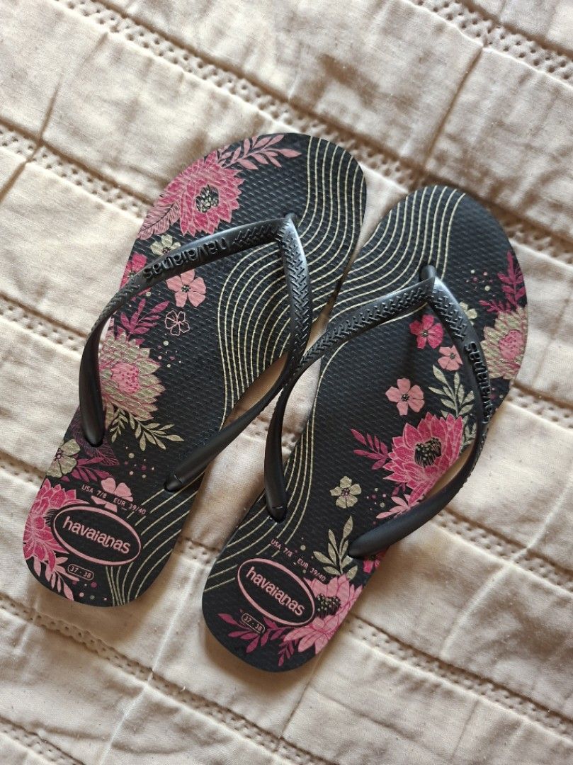 Havaianas Slim Organic Flip Flops (Category: Slippers and slides) located in Manila. Submitted by thrifter_lifestyle (Listing ID 1390282090, Image 1). Description: Original Havs 🌸 Size as indicated: 37/8 Actual Model and Philippine Price: https://havaianas.ph/products/slim-organic-flip-flops-04-2024 Selling half vs. retail price in PH Worn 1x in beach, just stored after. Almost new. RFS: closet spring cleaning.
