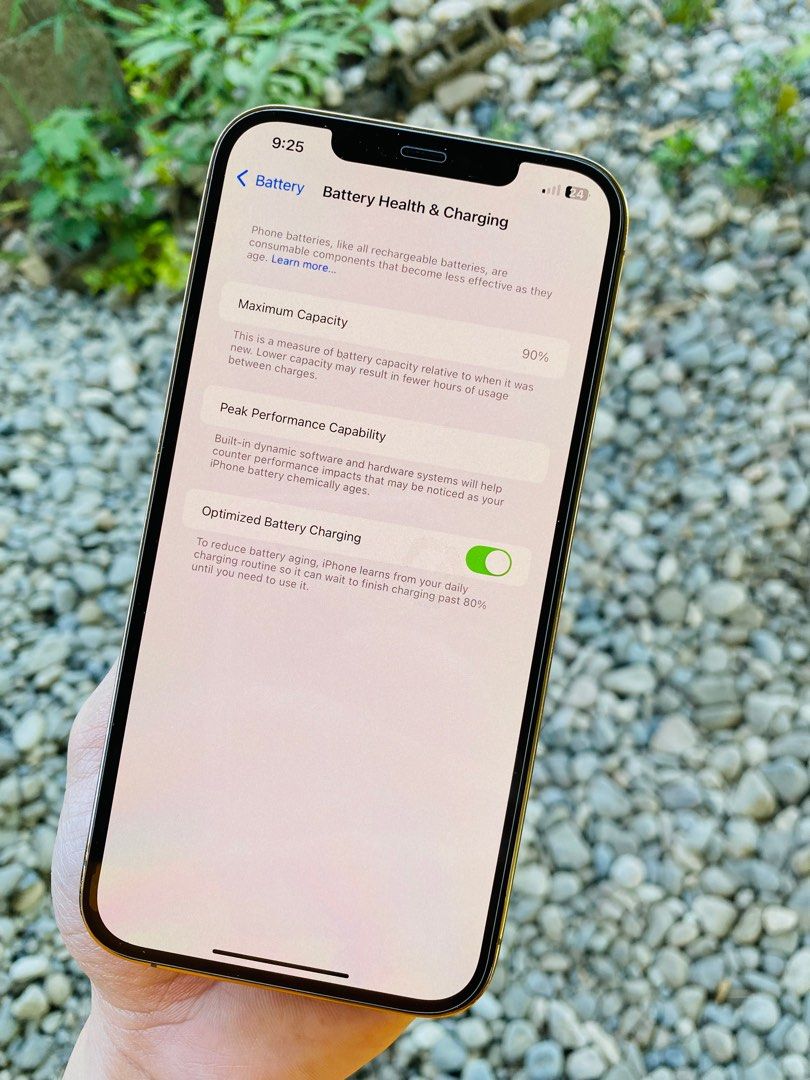 iPhone 12 Pro Max 128gb FU (Category: iPhone 12 Series) located in San Carlos. Submitted by marco1199 (Listing ID 1390360021, Image 3). Description: iPhone 12 Pro Max 128gb Factory Unlock 90% BH NTC ✅ Smooth✔️ Issue: Camera zoom shaky ‘Pag 0.5 - 1x normal siya .