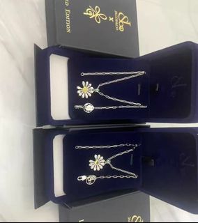 Daisy For Sale | Necklaces | Carousell Singapore