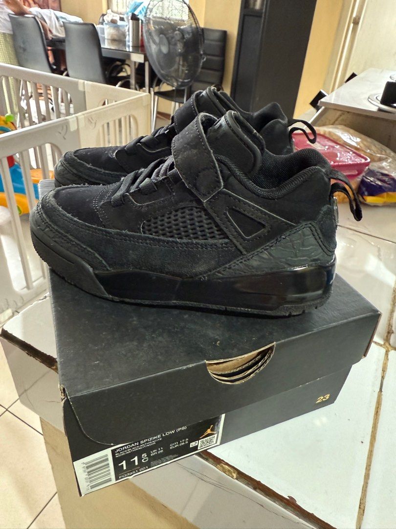 Jordan (Category: Babies & Kids Fashion) located in Mandaluyong City. Submitted by flimpsyme (Listing ID 1390267604, Image 3). Description: Lightly used. No flaws.