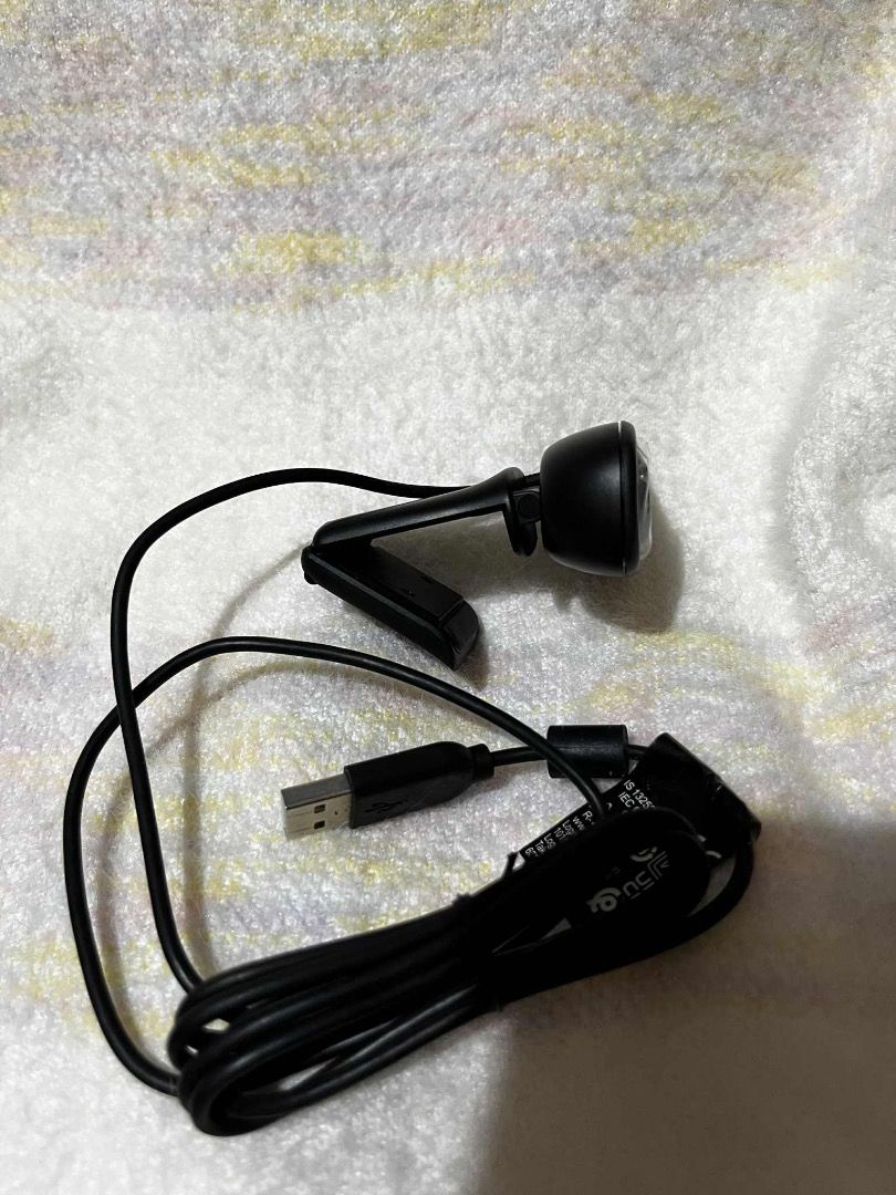 LOGITECH QUICKCAM (C310 HD WEBCAM) (Category: Webcams) located in Paranaque City. Submitted by _thesisters_closet (Listing ID 1390370383, Image 2). Description: Bought this 2 years ago but used twice only. I am using my laptop camera. This has been stocked for months and need to let go..