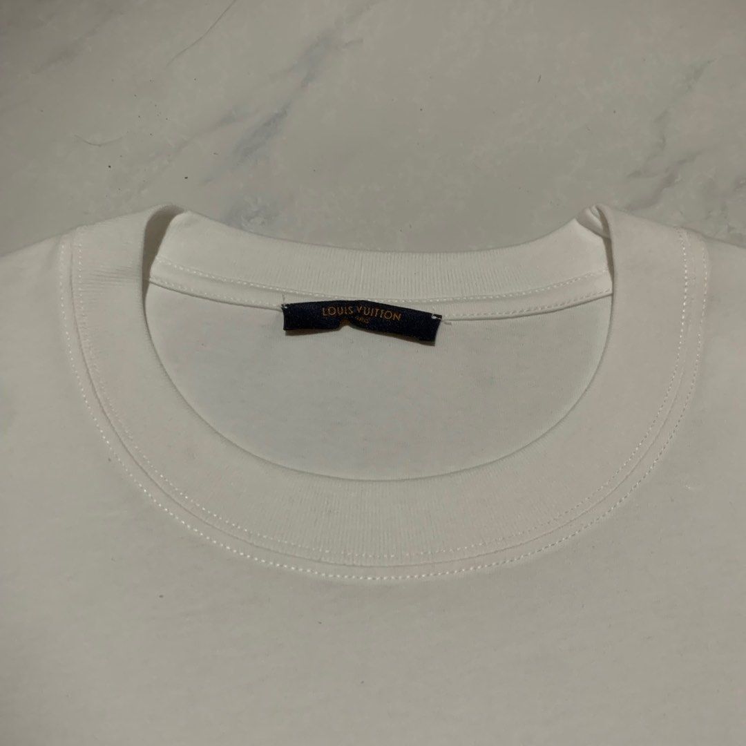 LOUIS VUITTON FORESTT TEE (Category: Luxury Apparel) located in Manila. Submitted by scarlett_hope (Listing ID 1390401397, Image 3). Description: L: 30 W: 23.5 COLOR RATE: 10/10 CONDITION: AS NEW MOP: GCASH COURIER: J&T.