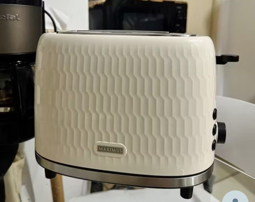 Maximus Retro Style Bread Toaster (Category: Ovens & Toasters) located in Pasay City. Submitted by glc08 (Listing ID 1390243930, Image 1). Description: .