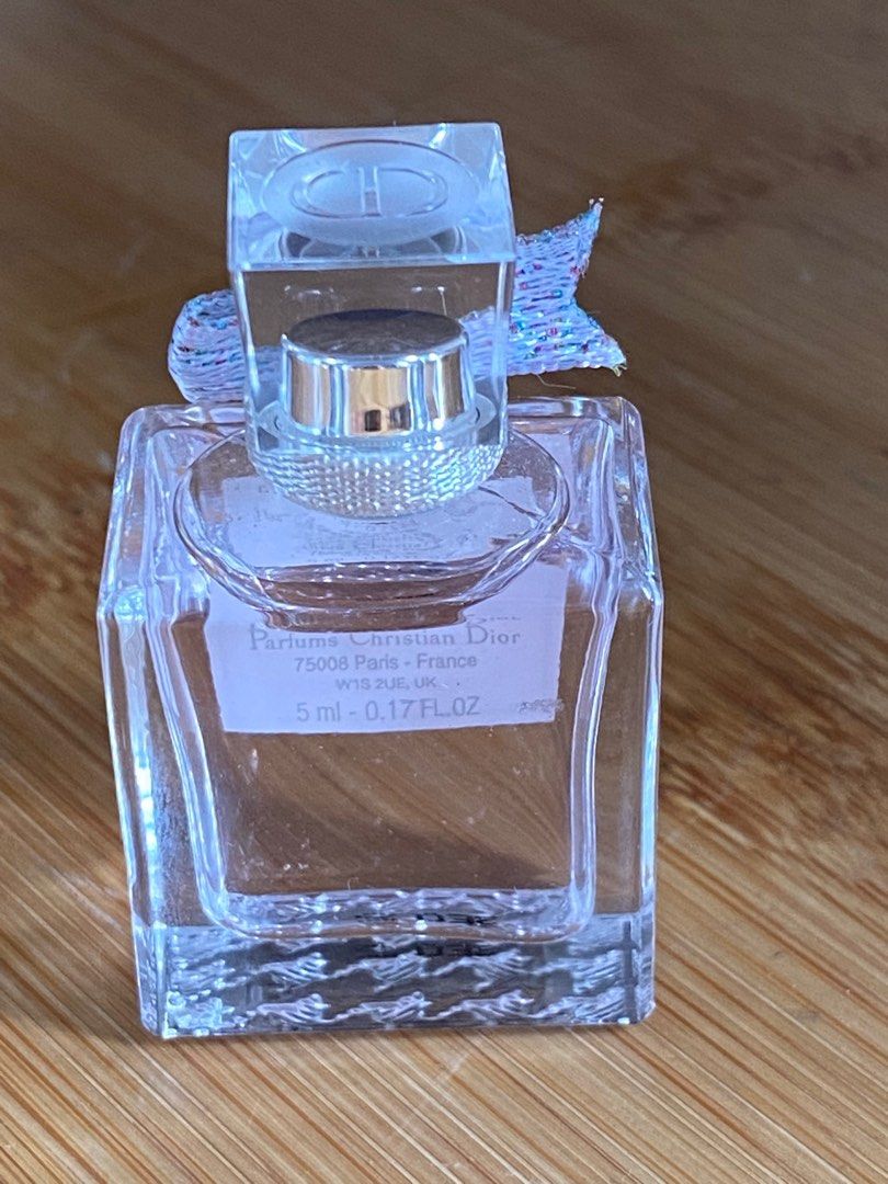 Miss Dior Blooming Bouquet Mini Bottle (Category: Fragrance & Deodorants) located in Antipolo. Submitted by periwinkle888 (Listing ID 1390234042, Image 2). Description: Miss Dior Blooming Bouquet 5ml mini bottle No box OG and 💯%Authentic Sf by buyer.