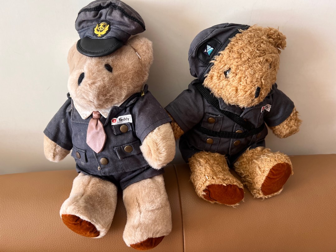 香港地鐵，港鐵出MTR Teddy熊制服公仔, 興趣及遊戲, 玩具 & 遊戲類 - Carousell