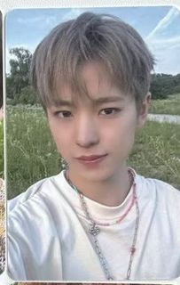 （分類：）位於 。 由 mimiye_kpop 提交（商品編號 1390344394，圖片 1）。簡介： 。