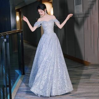 (Category: ) located in . Submitted by starrydresses (Listing ID 1320595450, Image 1). Description: .