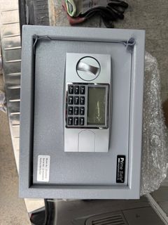 （分類：）位於 。 由 andrew0056 提交（商品編號 1390304885，圖片 1）。簡介： 。