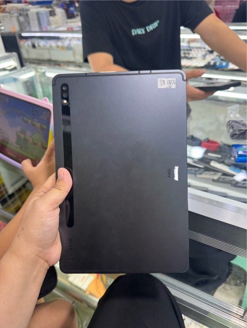Samsung Tab S7 128gb LTE No issue (Category: Android) located in San Juan City. Submitted by javedsgadgetshop (Listing ID 1390234921, Image 1). Description: INSTALLMENT OPTIONS : SPAY LATER / GGIVES / CREDIT CARD! WE BUY AND SELL SO PWEDE MAGBINTA OR SWAP ! Quick Specs : 💵 Samsung Tab S7 •128gb •NTC Variant •Good batt health •Factory Unlock •95% Smoothness •No hidden issue | No Repaired •100% Authentic | Not Refurbished •w/ OEM Charger & store w
