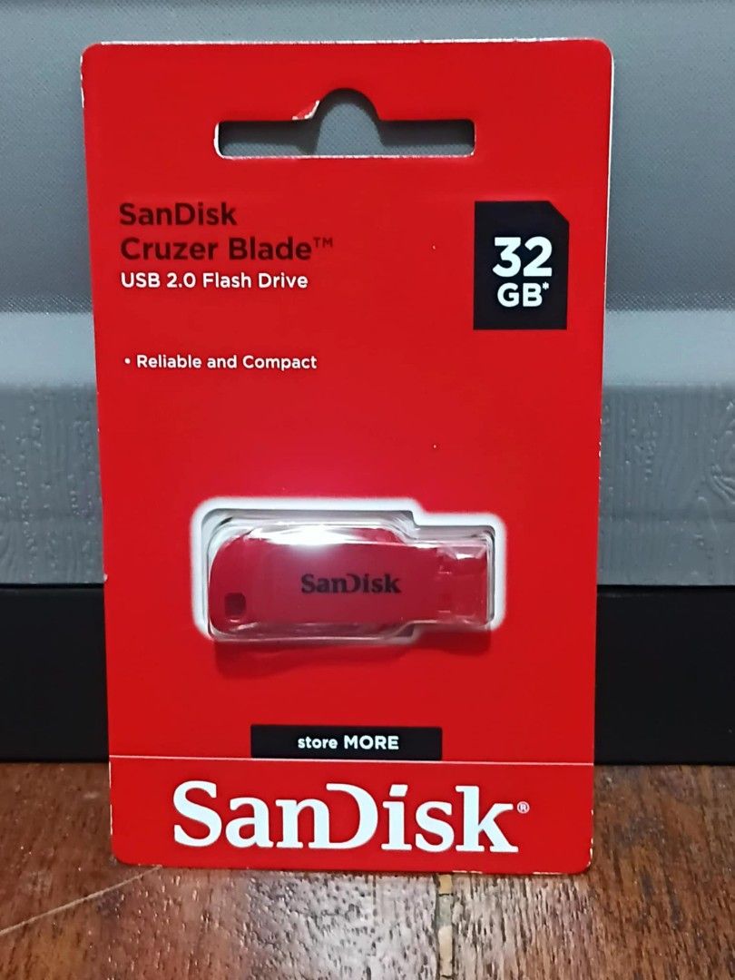█▓▒▒░░░SanDisk Cruzer Blade USB 2.0 Flash Drive░░░▒▒▓█ (Category: Flashes) located in Manila. Submitted by chinggayg.190 (Listing ID 1390296316, Image 3). Description: The SanDisk Cruzer Blade USB 2.0 Flash Drive offers reliable and compact storage for everyday use. With its lightweight design and portable form factor, it is an easy way to carry and share your favorite documents, photos, music, and videos. Available in 16GB, 32GB, 64GB, and 128GB
