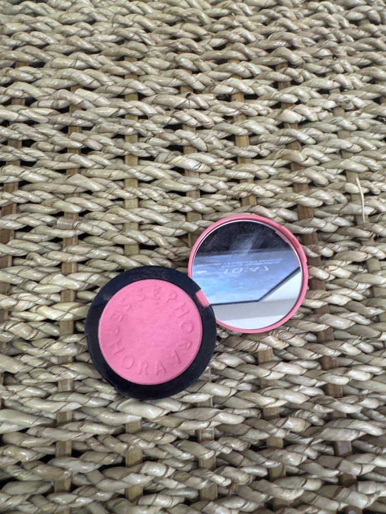 Sephora blush flirt it up KYLIE’S BLUSH!!! (Category: Makeup) located in Quezon City. Submitted by destashingmycloset (Listing ID 1390245901, Image 1). Description: .