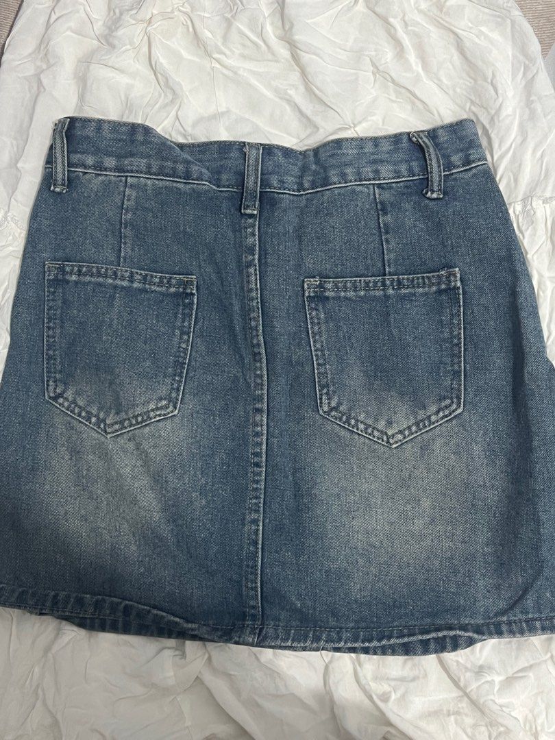Skirt/ SKORT (Category: Skirts) located in Valenzuela. Submitted by conconpty (Listing ID 1390312375, Image 3). Description: RFS: not my sizee Size: 26 .