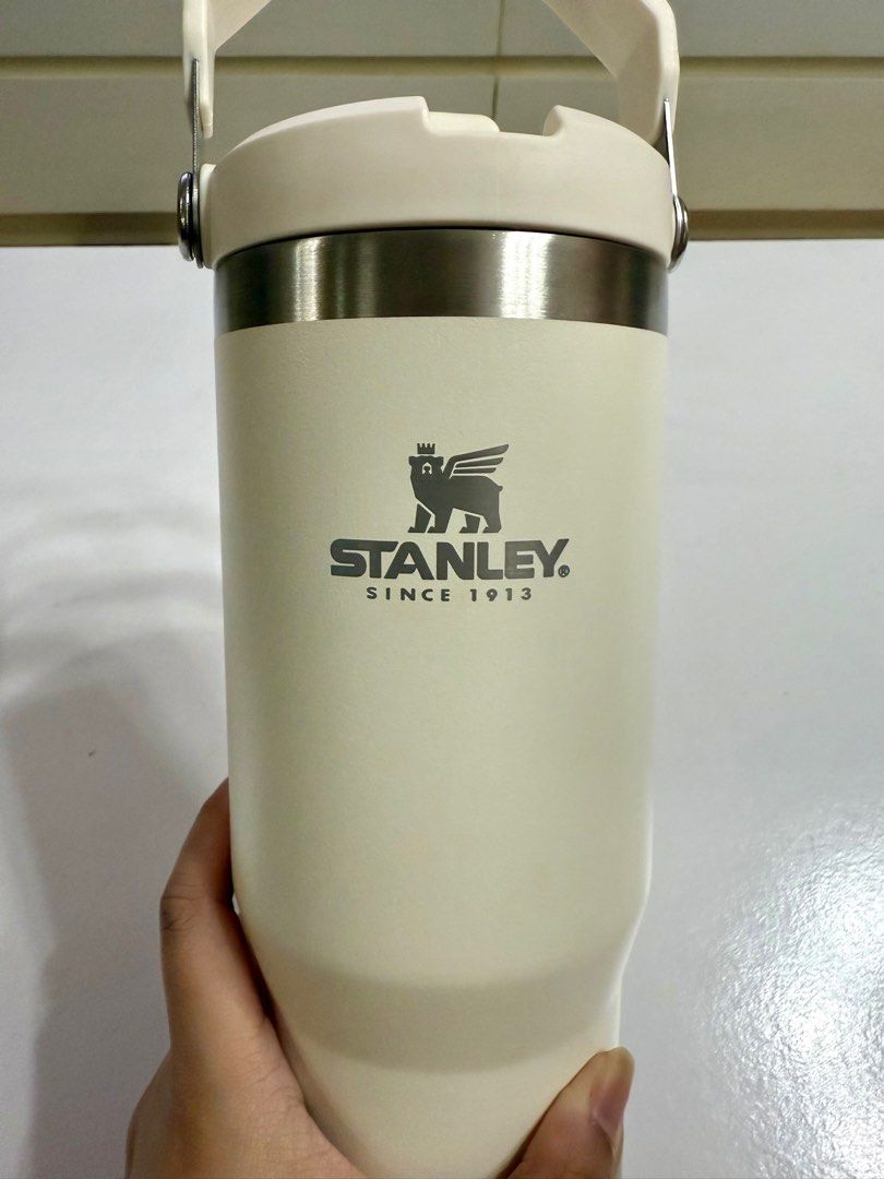 Stanley IceFlow Flip Straw Tumbler 30 oz / 887 ml (Category: Water Bottles & Tumblers) located in Quezon City. Submitted by prjctdeclutter (Listing ID 1390402608, Image 2). Description: Stanley IceFlow Flip Straw Tumbler, color Cream •Authentic, Bought at the flagship store in s/hopee for Php1800 •No dents, etc •Generic boot included MOP: Gcash / BDO transfer Delivery: Pick up in QC or Makati, or shipping via LBC (fee to be shouldered by buyer) .