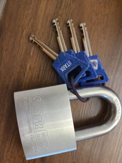 （分類：）位於 。 由 dog0cument 提交（商品編號 1390383895，圖片 1）。簡介： 。