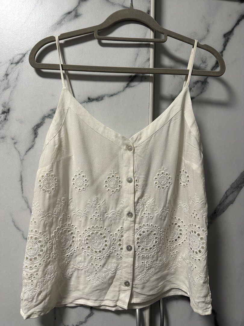 Stradivarius Eyelet Embroidered Strappy Top (Category: Blouses) located in Paranaque City. Submitted by kryptonnyte (Listing ID 1390366857, Image 2). Description: Small on tag Brand new with tag Lowballers and demanding/unreasonable potential buyers will be ignored. Please don’t ask for the last price if you are not going to purchase the item. Instead, please make an offer and let’s see if it is reasonable and acceptable so as not to waste each o