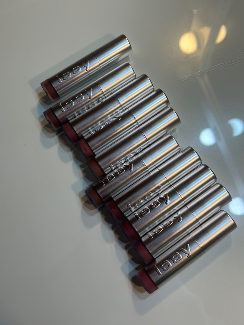 TAKE ALL! ISSU LIP MOUSSE TINT, Beauty & Personal Care, Face, Makeup on ...