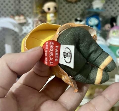 T-Arts Demon Slayer Zenitsu Plush (Category: Plushies & Soft Toys) located in Bocaue. Submitted by ekaaam (Listing ID 1390405505, Image 3). Description: WYSIWYG Please manage your expectation as this is already 2nd hand.