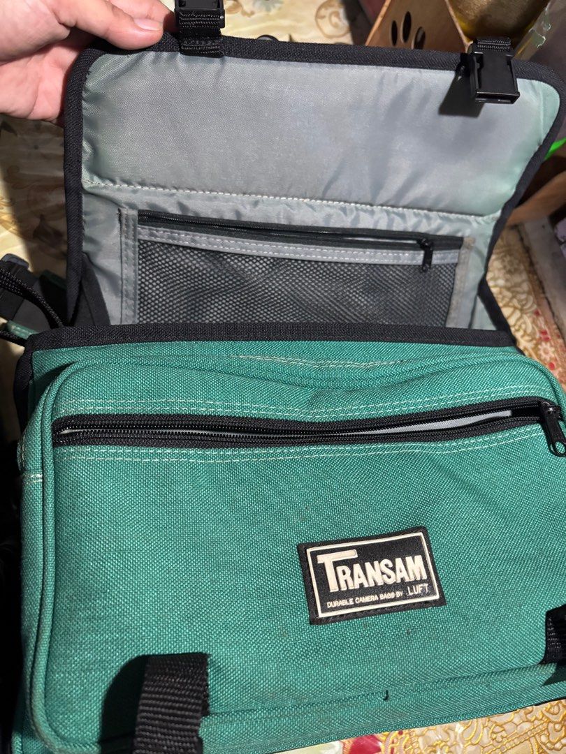 Transcam Padded Camera Sling Bag (Category: Camera Bags & Carriers) located in Quezon City. Submitted by m2yjapansurplus_quezoncity (Listing ID 1390232528, Image 2). Description: Transcam Padded Camera Sling Bag.