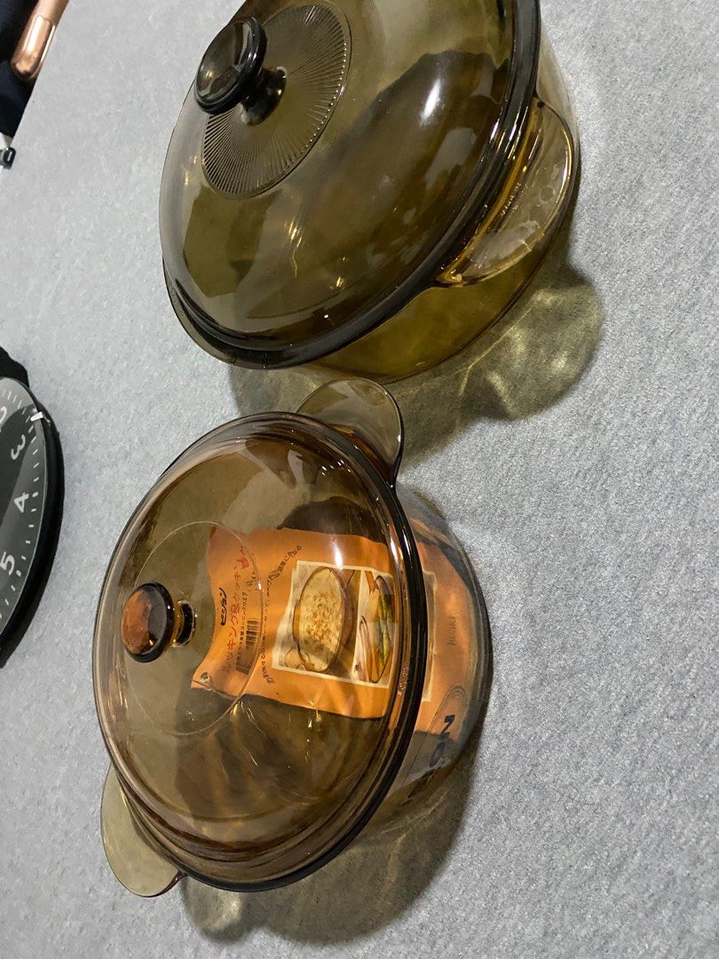Vision Corning Glass Pots - Original - 2 sizes (Category: Cookware & Accessories) located in San Fernando. Submitted by jacob108 (Listing ID 1390359047, Image 2). Description: Bigger one - 24cm diameter - Php3,000 Smaller one - 21cm diameter - Php2,000.
