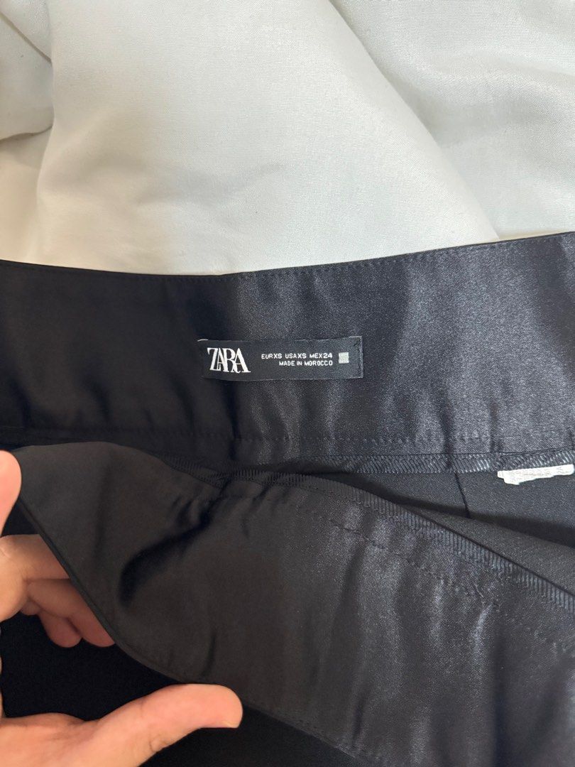 zara black skorts (Category: Shorts) located in Cainta. Submitted by audieu (Listing ID 1390306082, Image 2). Description: fave skorts ever :) fits nicely!.