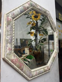 (Category: ) located in . Submitted by queens.collections (Listing ID 1393704706, Image 1). Description: .