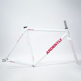 (Category: ) located in . Submitted by bikeco (Listing ID 1393781807, Image 1). Description: .