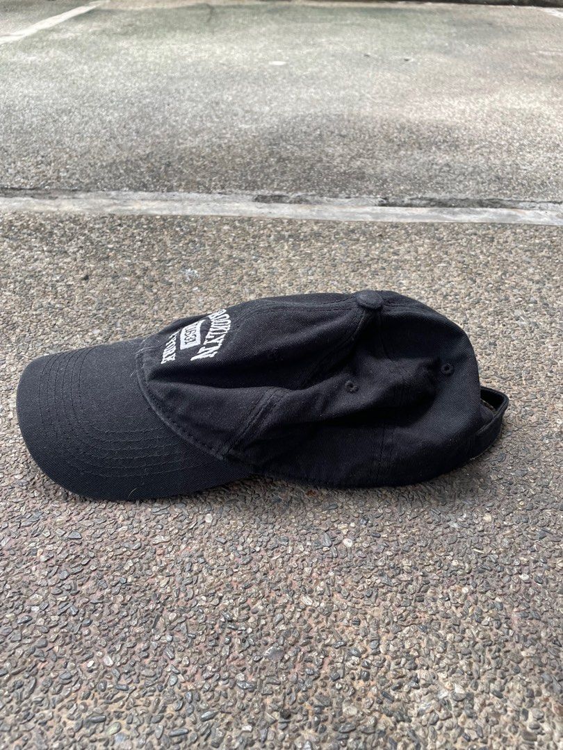 BLACK BROOKLYN NY CAP (Category: Caps & Hats) located in Quezon City. Submitted by declutter.studios (Listing ID 1393649284, Image 2). Description: SIZE: OSFA (Adjustable Strap) ✨ NOTES: MINIMALIST DESIGN, ADJUSTABLE FIT, GOOD CONDITION ⚠️ FLAWS: NONE 🚛 ADDITIONAL SHIPPING FEE 📩 MESSAGE ME FOR MORE DETAILS OR INQUIRIES! - COLOR MAY VARY DUE TO LIGHTING PLEASE CHECK THE MEASUREMENTS AND DETAILS BEFORE COMMENTING ON THIS PIECE..