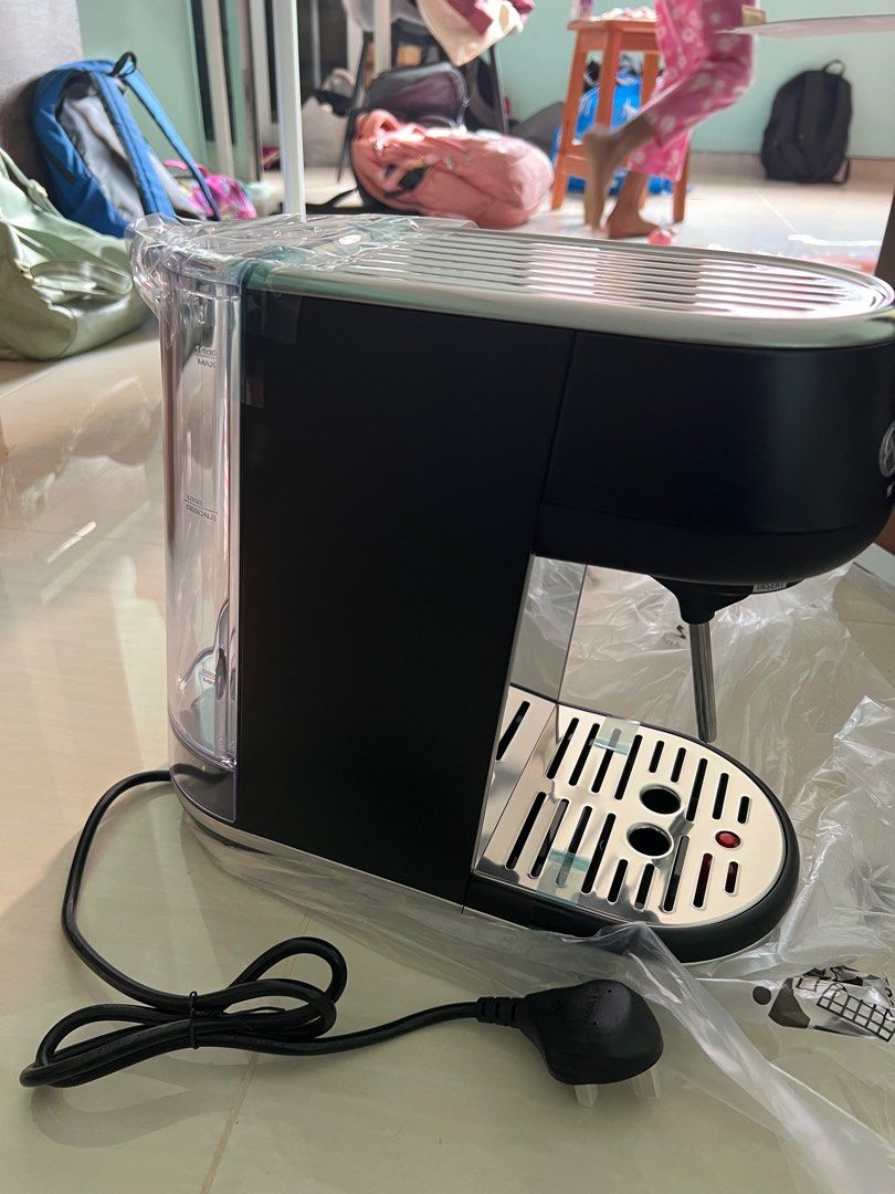 Breville the Bambino BES450 Espresso Machine - Brand New, TV & Home