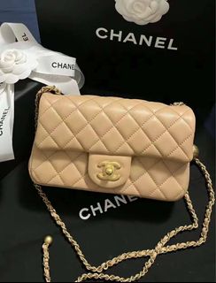 (Category: ) located in . Submitted by chicluxury (Listing ID 1351959055, Image 1). Description: .