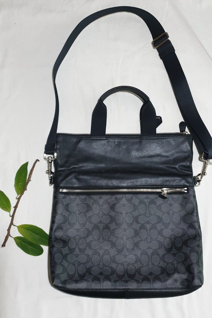 Coach Men's Bag/Body Bag. Large Size (Category: Sling Bags) located in Bacoor. Submitted by jekiaram (Listing ID 1393670246, Image 3). Description: Coach men's bag, can also be worn as body bag. Perfect for office/ school use. Used only twice by my husband . Quite big for him. Bought in Hongkong.