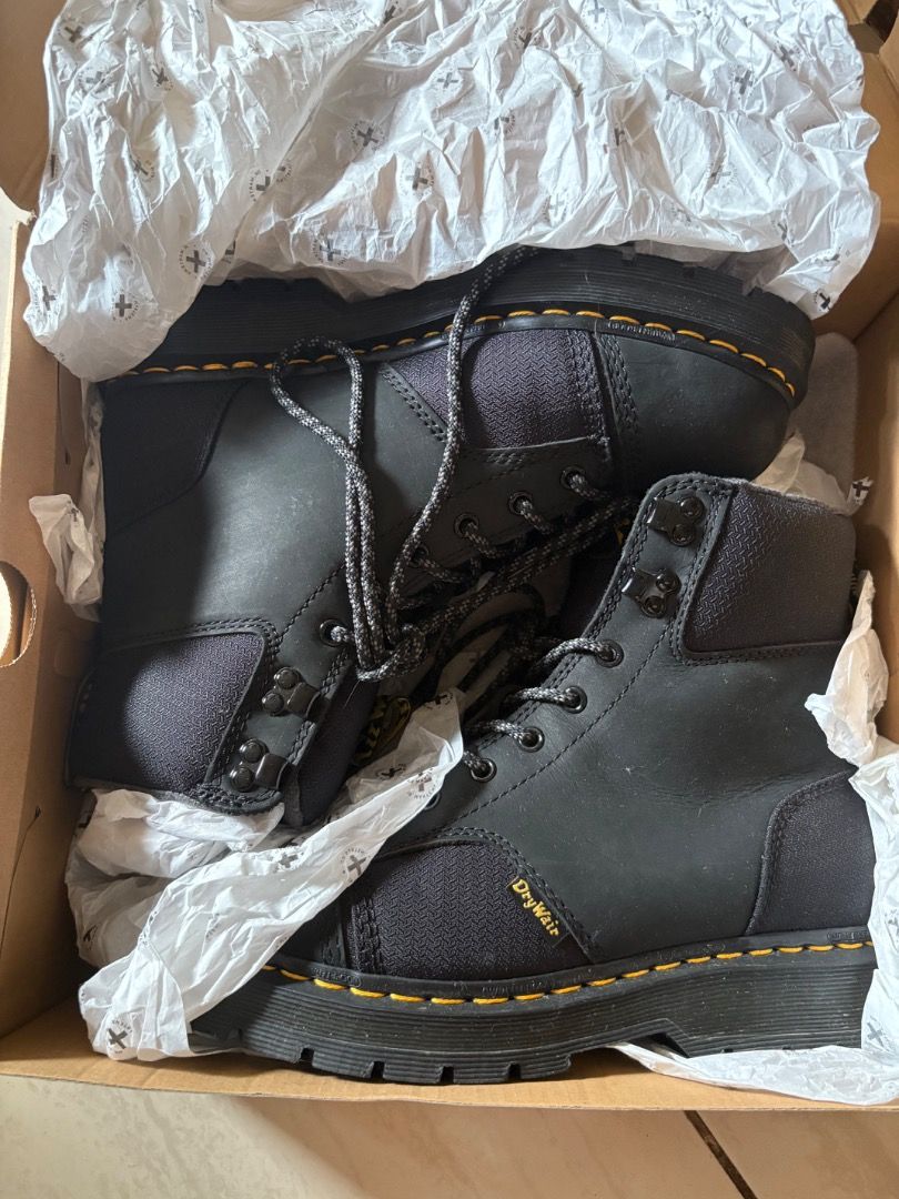 Dr. Martens 1460 Trinity Waterproof Slip Resistant Boots (Category: Boots) located in Pasig City. Submitted by lbckdavid (Listing ID 1393657242, Image 2). Description: 100% Original Dr. Martens 1460 Trinity boots Used once by my daughter in Sapporo last January 2025 Perfect for snowy weather, non slip sya talaga Heavy duty No flaws or defects RFS: Decluttering Perfect for size EU 39 actual foot size to give more space for thick winter socks Kindl