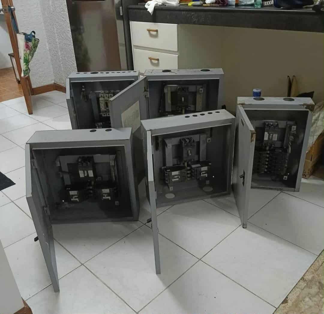 Electrical Panel Board with GE Circuit Breakers (Category: Industrial Equipment) located in Manila. Submitted by gieboy65 (Listing ID 1393708853, Image 2). Description: Pulled Out from Restobar 5 Electrical Panel Board with GE Circuit Breakers Selling for 1800 Each Take all/ LAHATAN Or Best Offer See Photos for References Location Blk78 lot9 Petunia St Brgy Rizal Makati/Taguig Near BGC/C5 MOP Gcash or cash upon pick up.