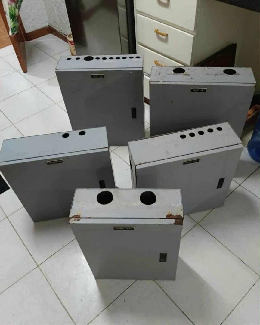 Electrical Panel Board with GE Circuit Breakers (Category: Industrial Equipment) located in Manila. Submitted by gieboy65 (Listing ID 1393708853, Image 1). Description: Pulled Out from Restobar 5 Electrical Panel Board with GE Circuit Breakers Selling for 1800 Each Take all/ LAHATAN Or Best Offer See Photos for References Location Blk78 lot9 Petunia St Brgy Rizal Makati/Taguig Near BGC/C5 MOP Gcash or cash upon pick up.