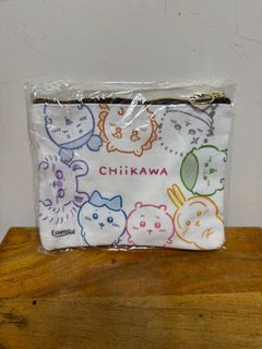 Essential x Chiikawa 卡通圖案收納袋64242862188673110