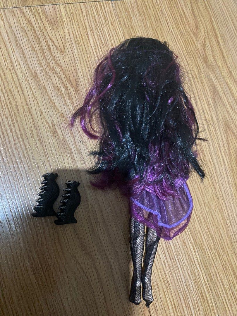 Ever After High Raven Queen doll (Category: Figurines & Statues) located in Quezon City. Submitted by elisabelle21 (Listing ID 1393786234, Image 3). Description: Doll is in good condition and comes with her shoes! WYSIWYG .