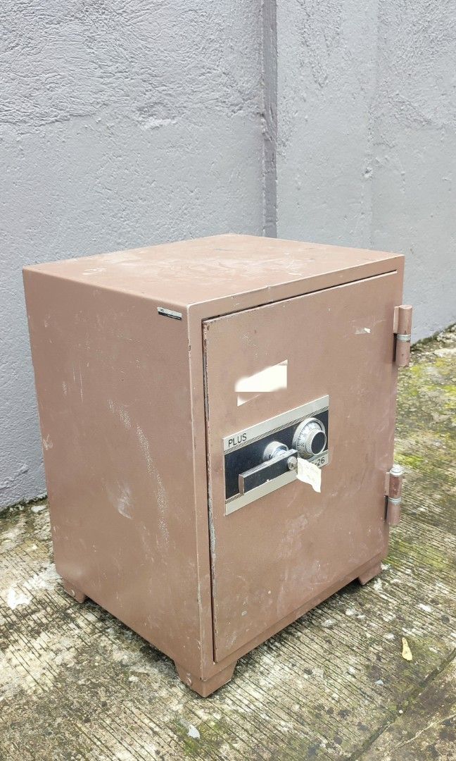 Fireproof safety Vault 2nd hand (Category: Safe) located in Valenzuela. Submitted by jmalano (Listing ID 1393801272, Image 2). Description: used safety Vault from japan in good condition with scratches. with key and security combination. H-67cm L-57cm W-45cm. pick up location Valenzuela City.