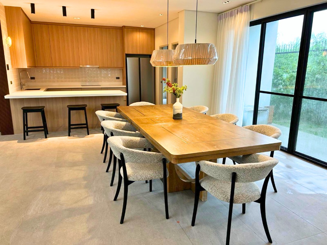 (Category: ) located in . Submitted by thatsbrokerraven (Listing ID 1393757282, Image 1). Description: .