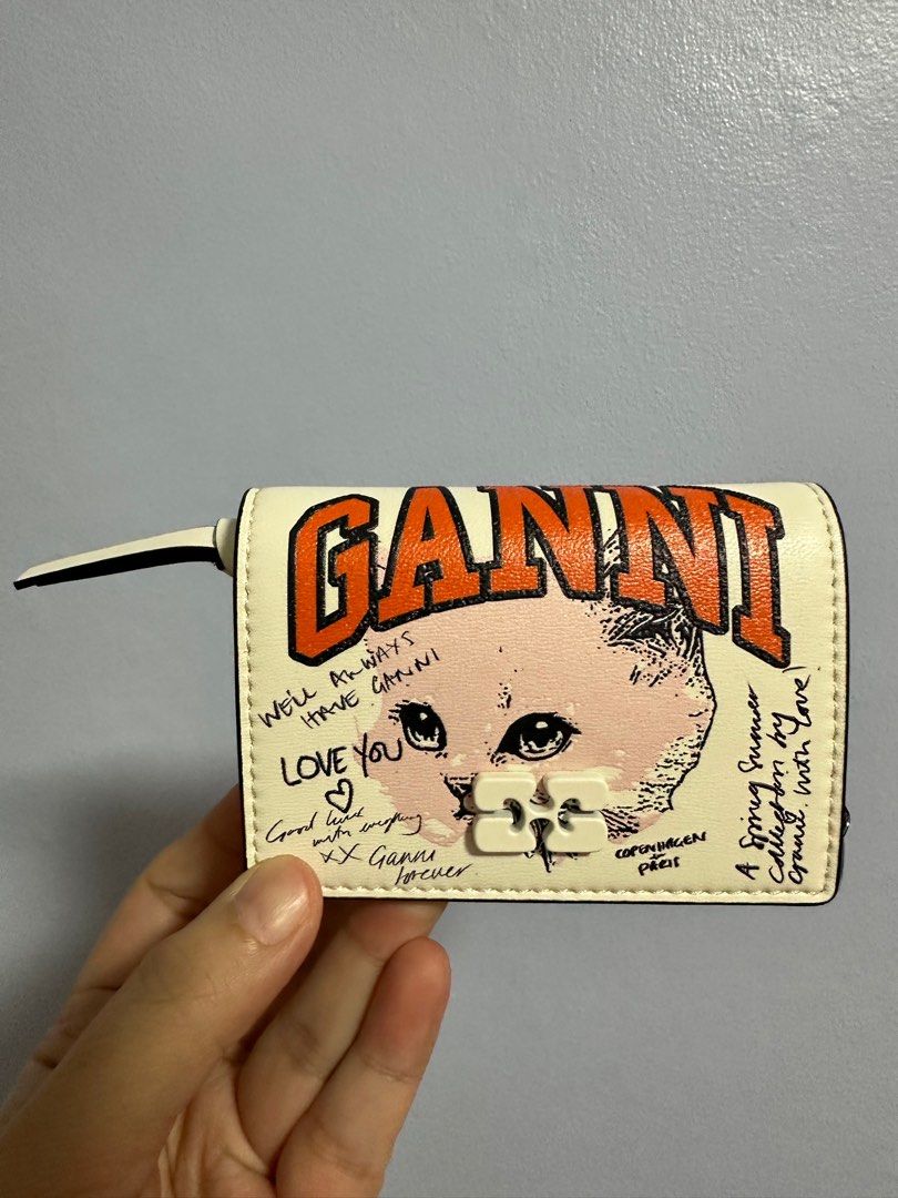 Ganni Card Holder with Flap (Category: Wallets & Card holders) located in Quezon City. Submitted by eimaj08 (Listing ID 1393744782, Image 1). Description: Complete with dust bag.