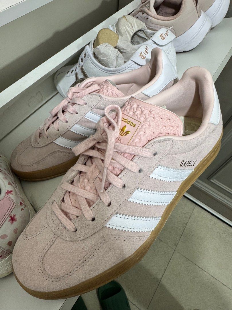 Gazelle pink indoors (Category: Sneakers) located in San Juan City. Submitted by simpleperfection (Listing ID 1393620957, Image 2). Description: Worn once inside the home to try, has been sprayed with waterproof and dirt spray to prevent it from getting stained. Rfs: too special and pretty to wear sayang.