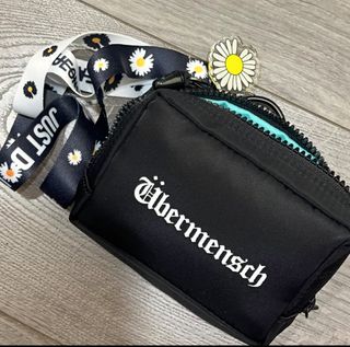 G-DRAGON ジヨンUbermenschミニポーチ　MINI POUCH G-DRAGON Übermensch ミニポーチ G-DRAGON Ubermensch Official